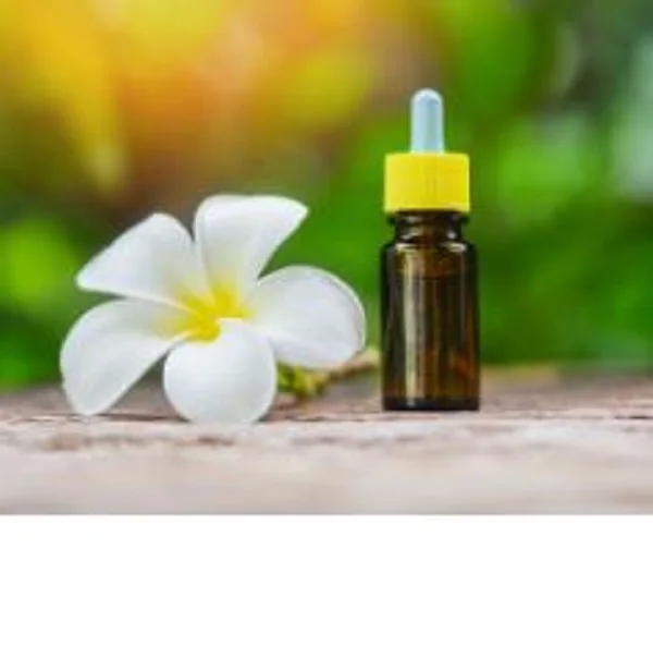 Оптовая продажа высокое качество чистое эфирное масло Frangipani из Индии