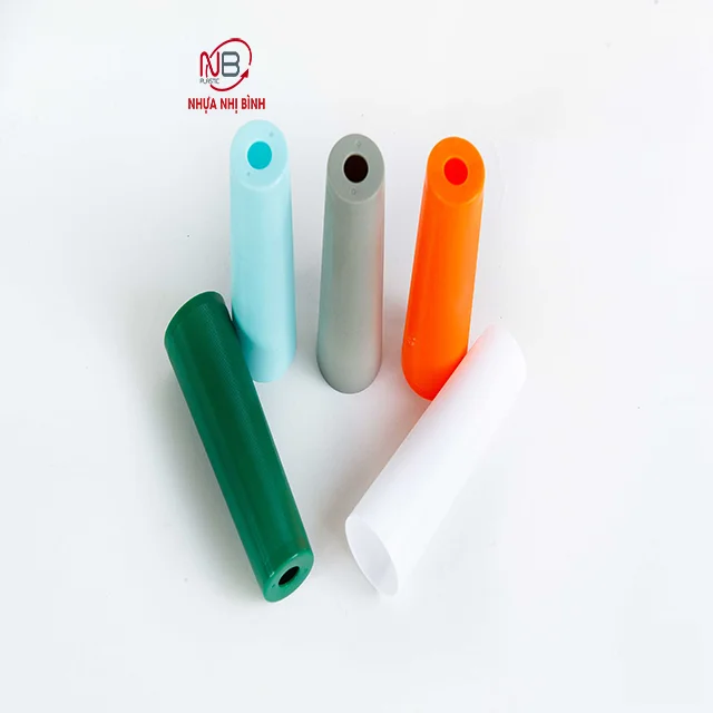 Индивидуальные высококачественные красочные пластиковые нити V конусная пластиковая пряжа Шпулька текстильные нитки для шитья прядения