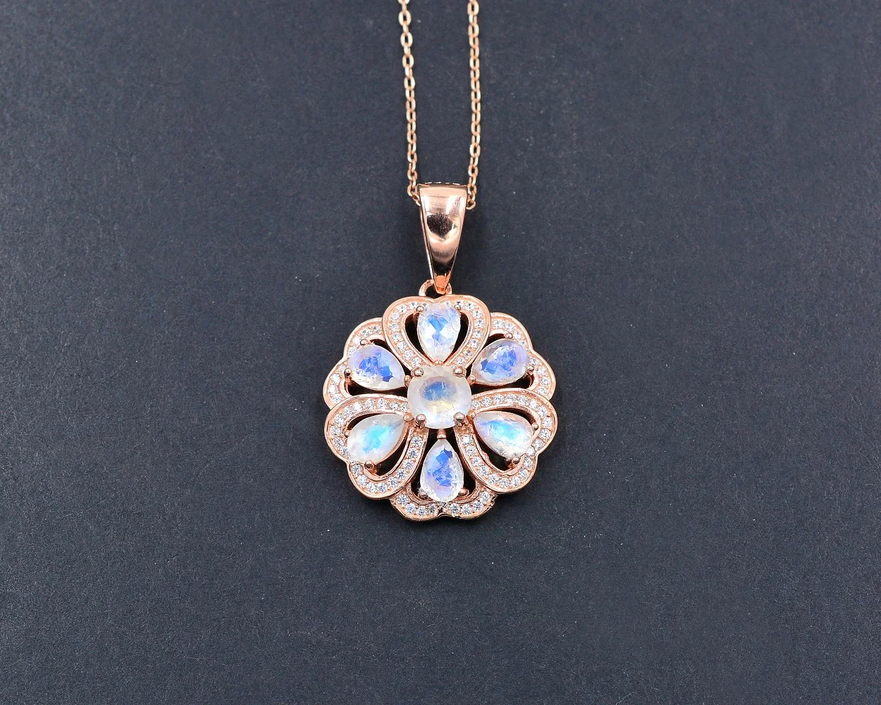 Natural Blue Fire Rainbow Moonstone Pendant Necklace 925 Solid Sterling Silver Chain Pendant Necklace Jewelry Supplier