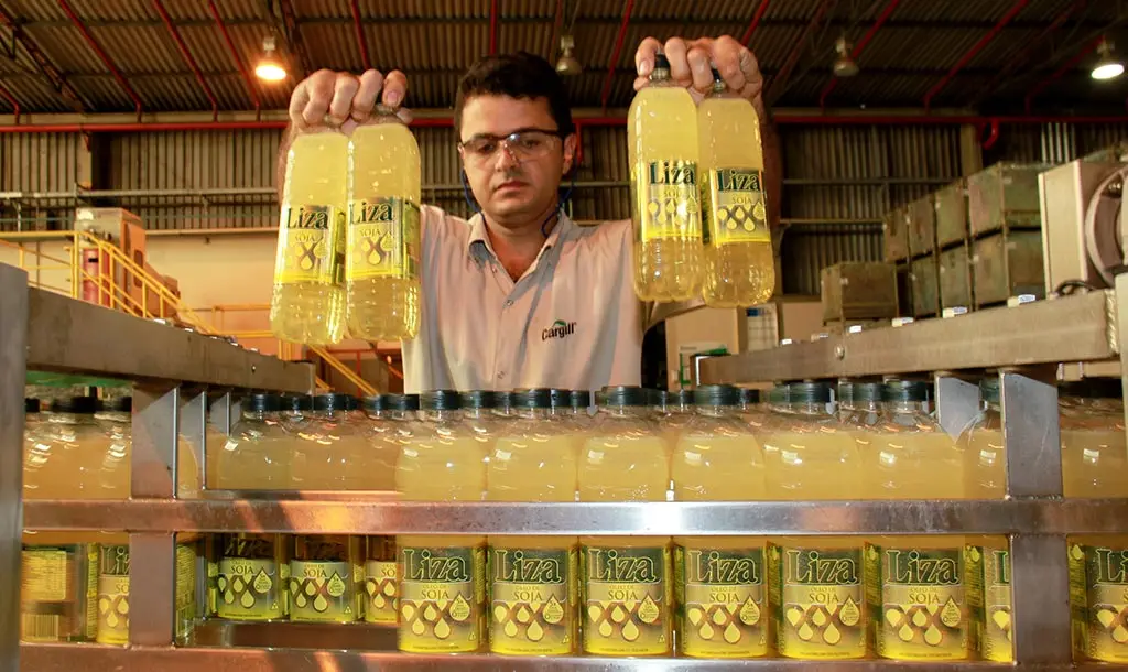 HIGH QUALITY REFINED SUNFLOWER OIL / COOKING OIL BRAZIL ORIGIN