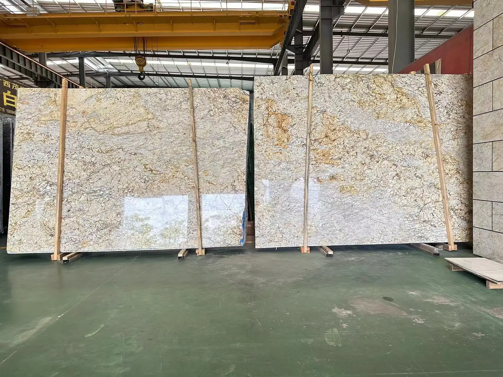 Best Selling Gold Granite Tiles Polished Natural Granite Stone Granite Countertop For Table