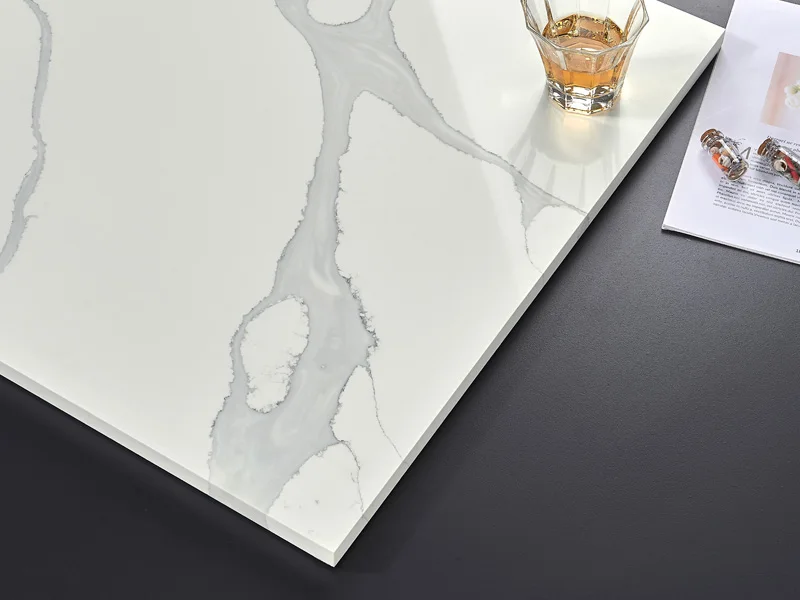 Factory Price calacatta white quartz stone artificial stone slab for kitchen countertop