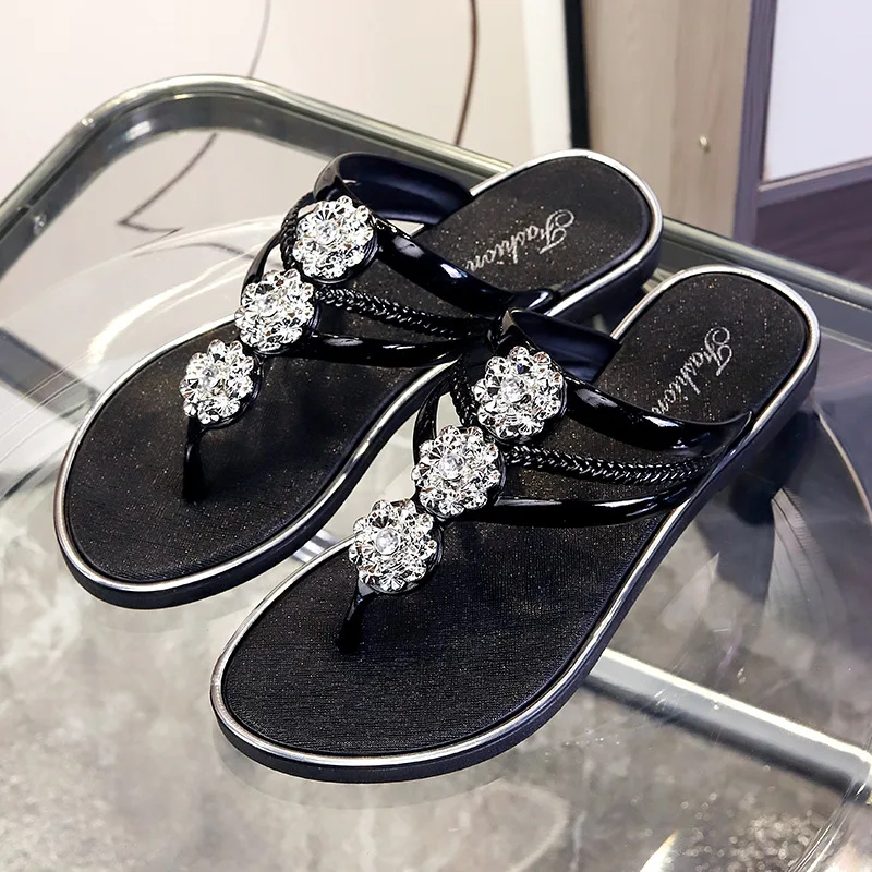 2024 NEW MZ New Summer Large Size 36-45 Lightweight Water Diamond Slippers 1963 High Quality Diamond Clamping Flat Sandals