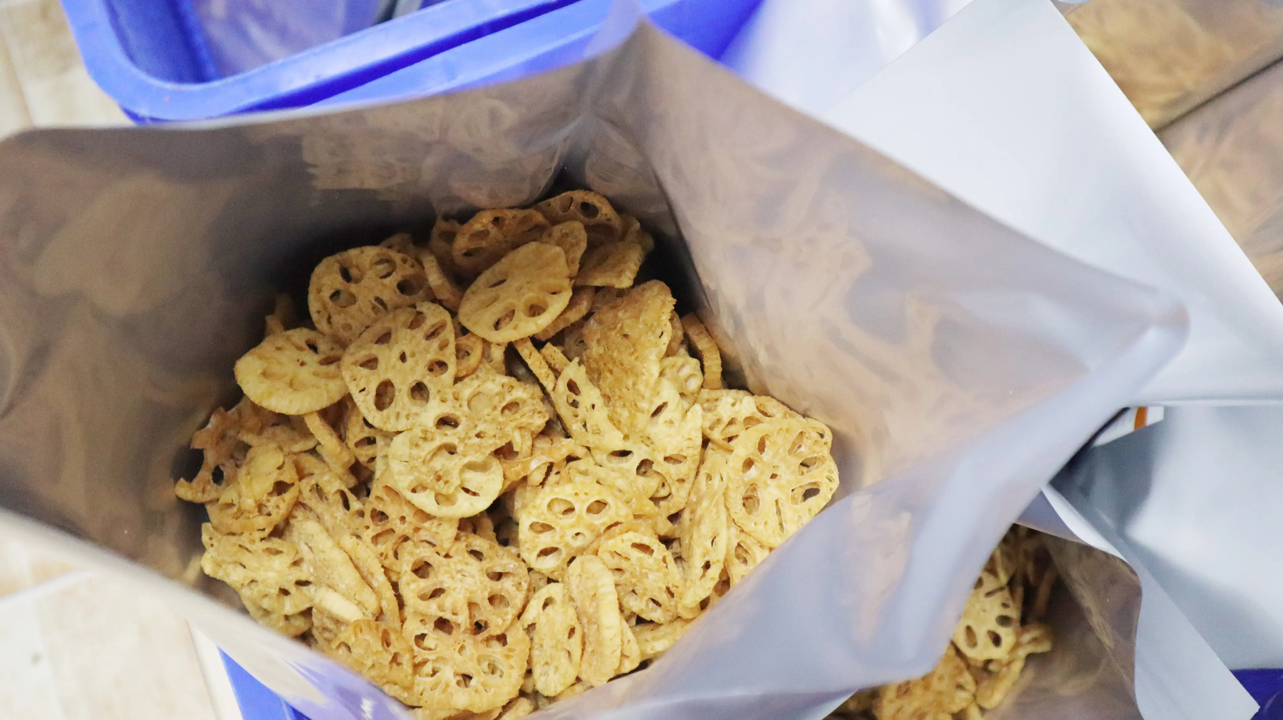 Поставщик экзотических закусок, оптовая продажа, 100% натуральные иностранные закуски, корень лотоса, Хрустящие сушеные овощи и фрукты