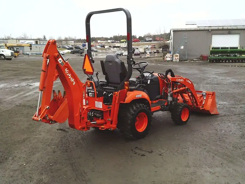 Kubota газонокосилка 4x4 маленький трактор с фронтальным погрузчиком экскаватор-трактора грузовики сельскохозяйственный мини
