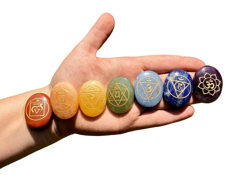 Seven Chakra Stones  worry stones engraved chakra set7 Chakra Set Engraved Gemstone Reiki Crystal Stone ; For sale High Quality