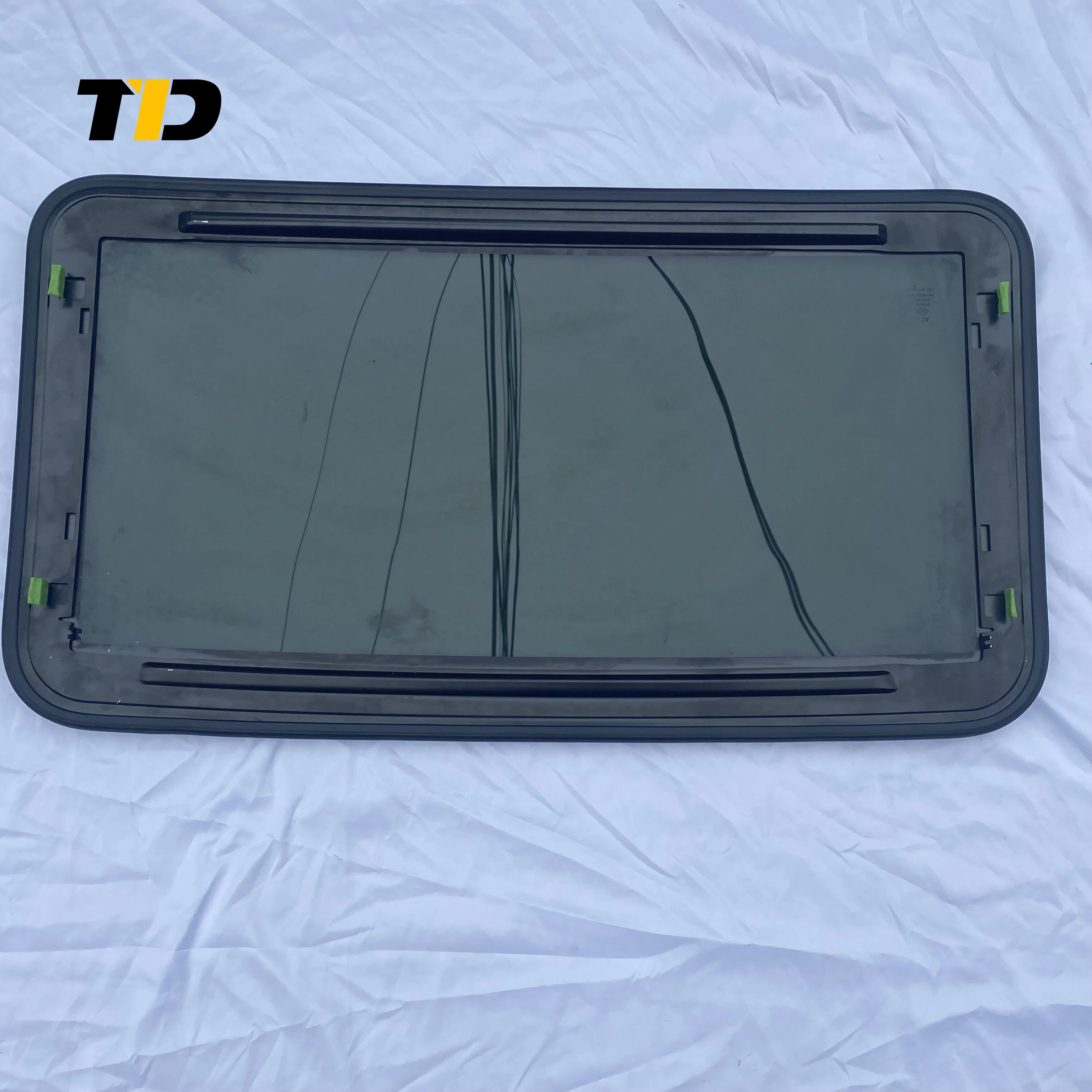 63201-60090 63201-60091 Glass Sub Assembly Slid for Toyota Land Cruiser 63201-60131 63201-60132