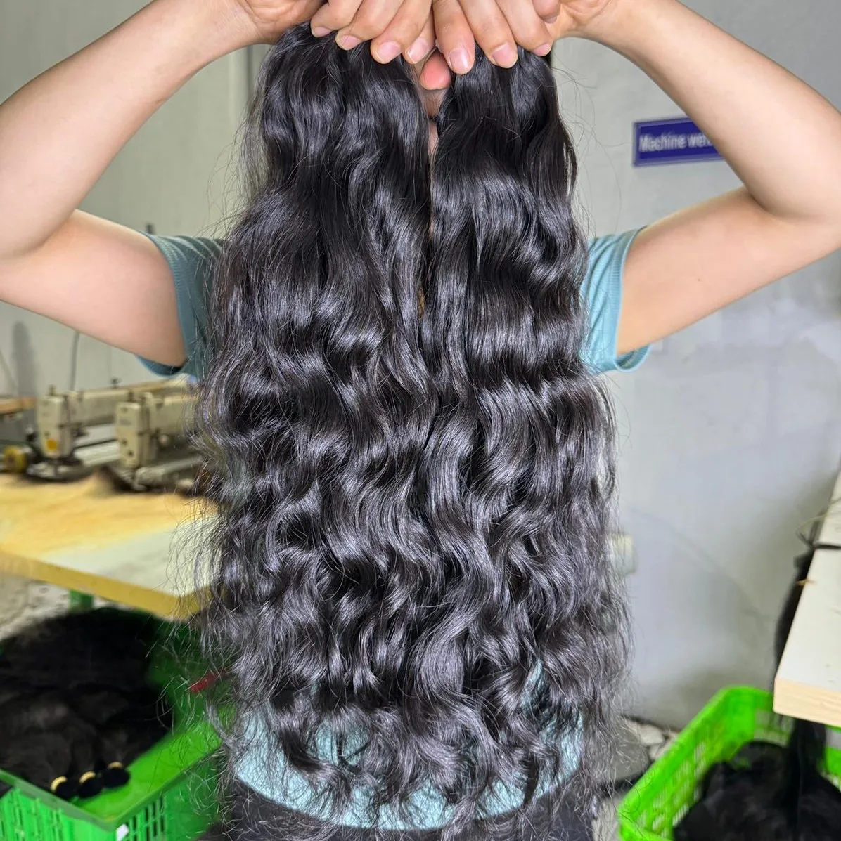 Raw Hair Top Trending Hairstyles Dropship Human Hair Black Natural Wavy Available At Wholesale Prices From Qhair