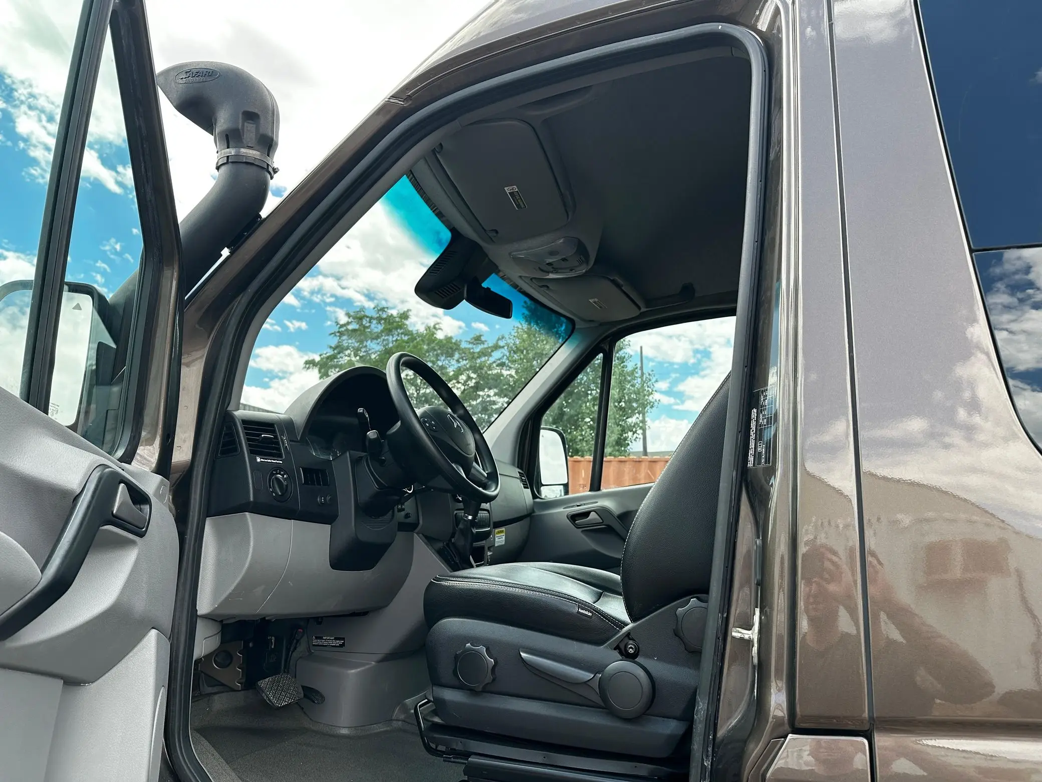 2016 MercedesBenz Sprinter 3500 4x4 Overlanding Modifications, 4WD, 3.0-Liter Turbodiesel V6, ~7,400 Miles