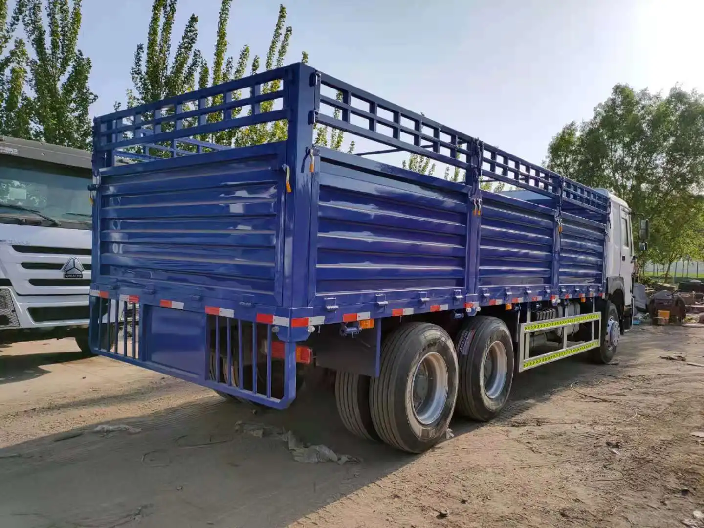 cargo truck brand new for sale hot sales model with customized logo