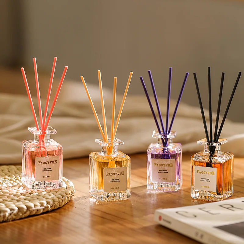 Aroma Reed Diffuser perfume  - Home Use - Bedroom - Fragrance - Air Freshener - Long-lasting - Elegant - Compact