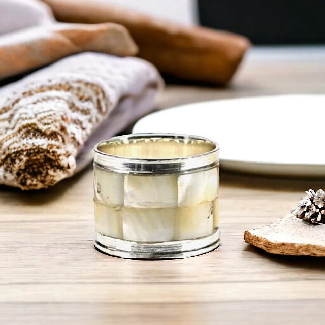 Mother of Pearl Napkin Ring Silver Plated Brass Napkin Rings Seashell Table Decoration and Dining Accessories