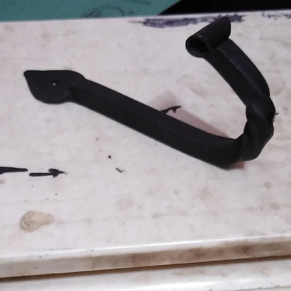 HAND FORGE  ANCIENT TRADITIONAL LOOK COAT HOOK AT THE LOWEST PRICE DIRECT FROM MANUFACTURER
