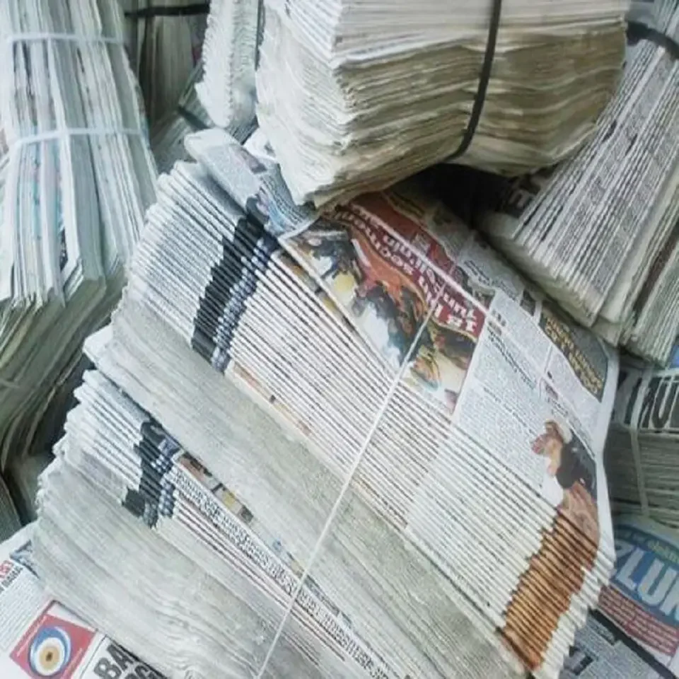 Старые использованные газетные отходы лом