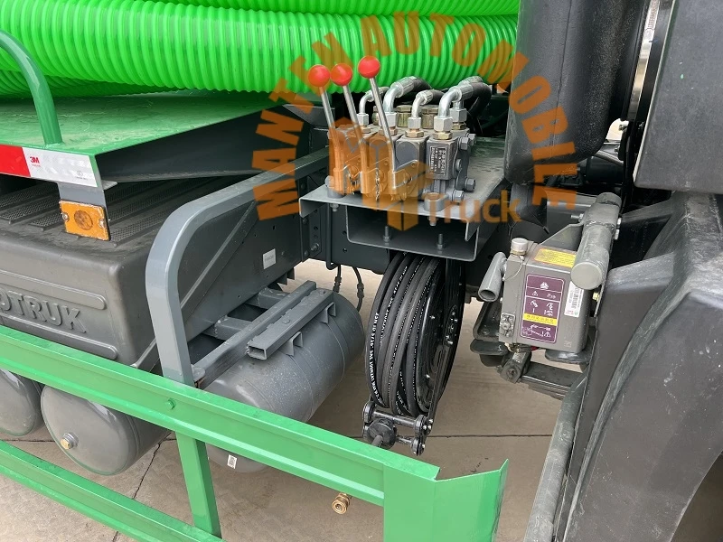 Sinotruk HOWO Used 16 Cubic Meters Sanitation Truck RHD or LHD Sludge Sewage Suction Truck