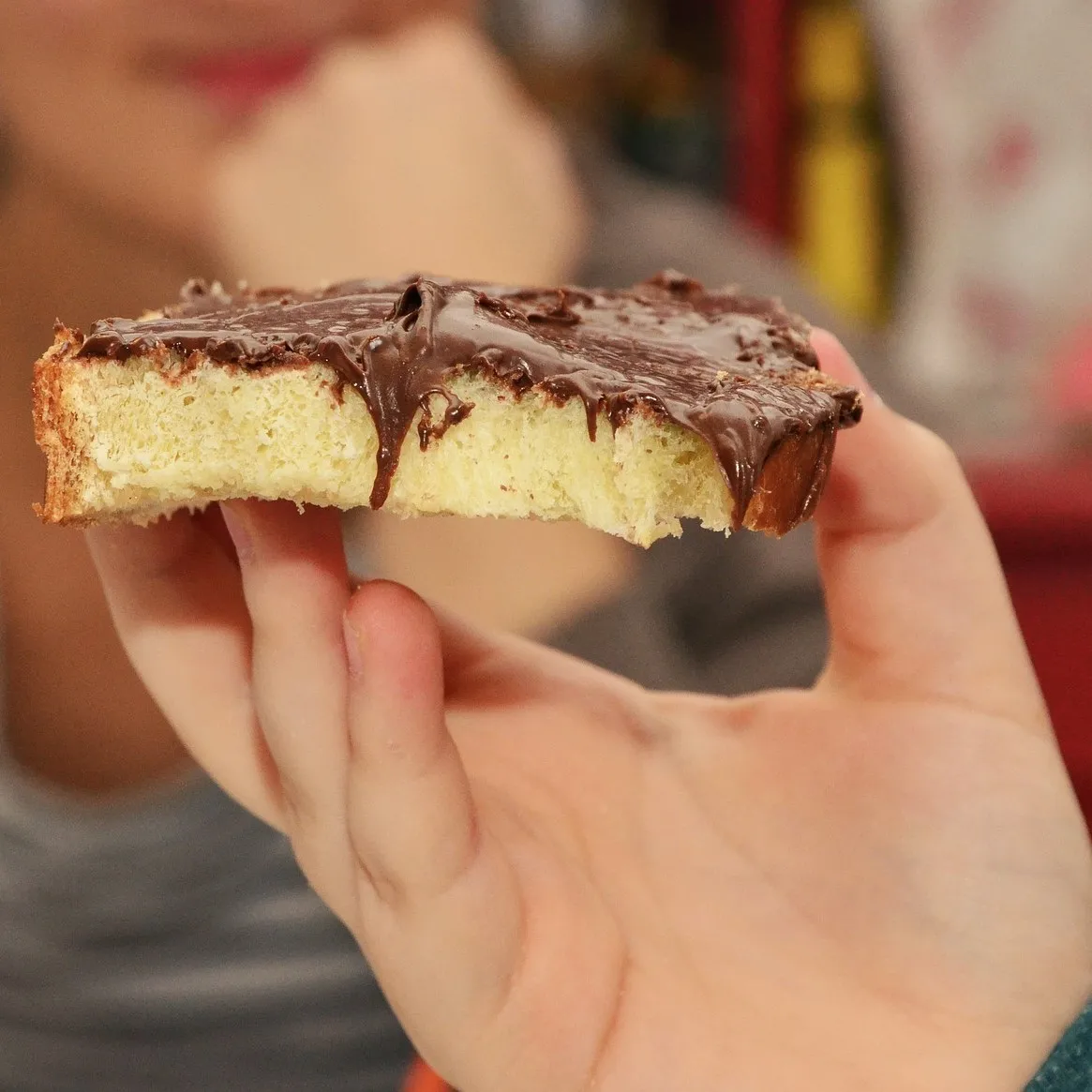 Высококачественный крем из темного шоколада 170 г идеально подходит для домашнего хлеба