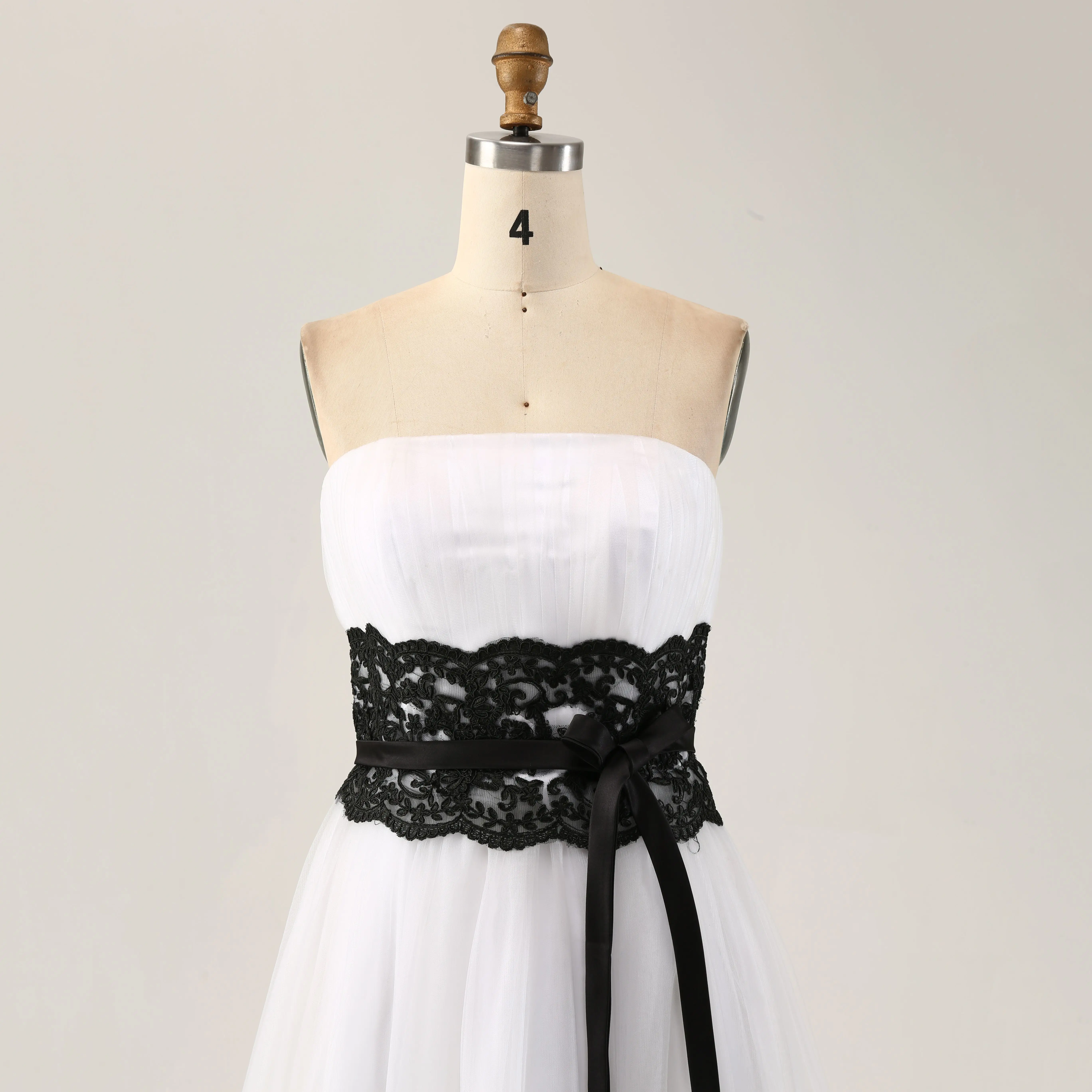 White Elegant Strapless Tea Length Formal Women Wedding Dresses Empire Waist A-Line Tulle Lace Long Bridal Gown