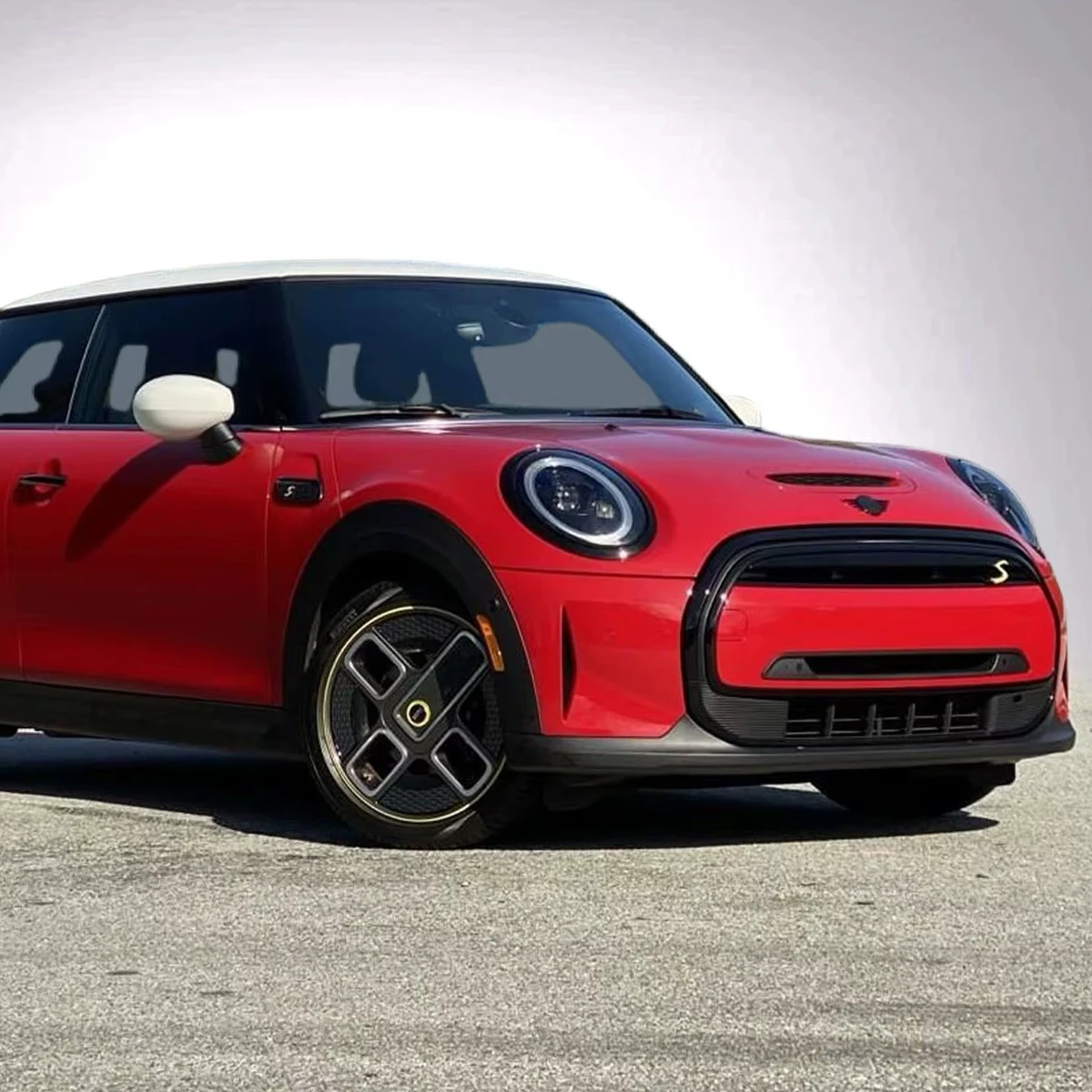 Б/у 2024 мини-Hardtop 2 двери Cooper SE