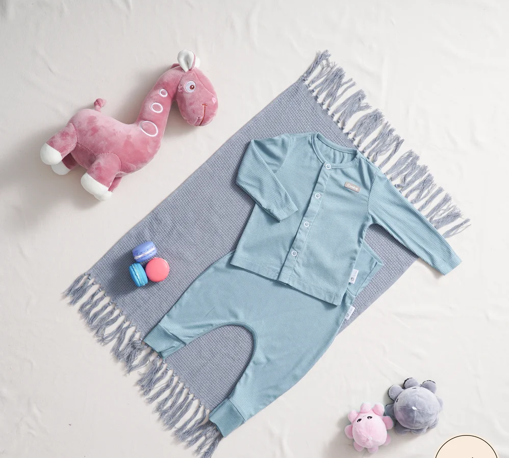 Low MOQ CF button placket long sleeve top & high-waistband pants Newborn Unisex Baby Set Made in Vietnam