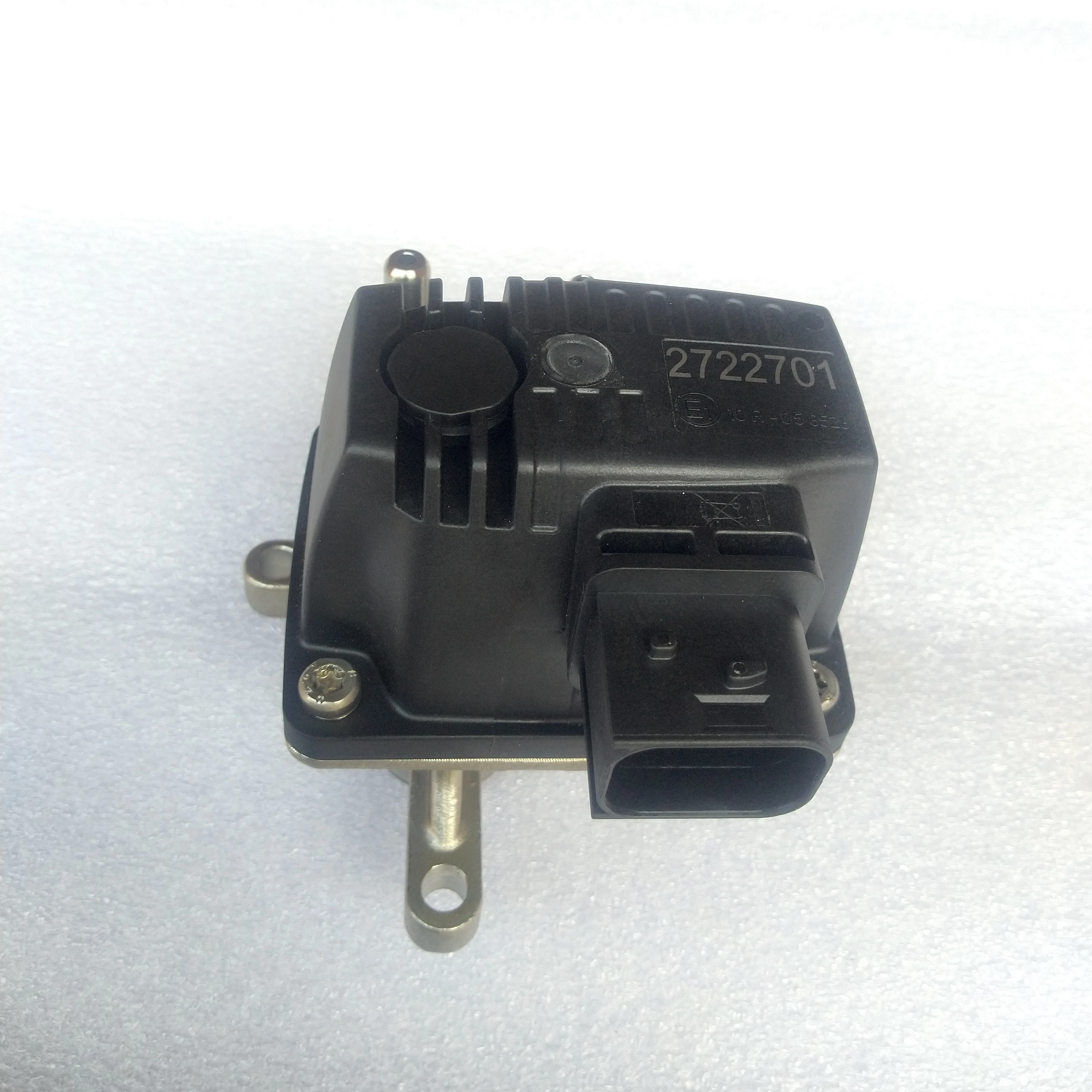 2722701 NEW OEM DEF DOSER INJECTOR ADBLUE INJECTOR  for europe trucks