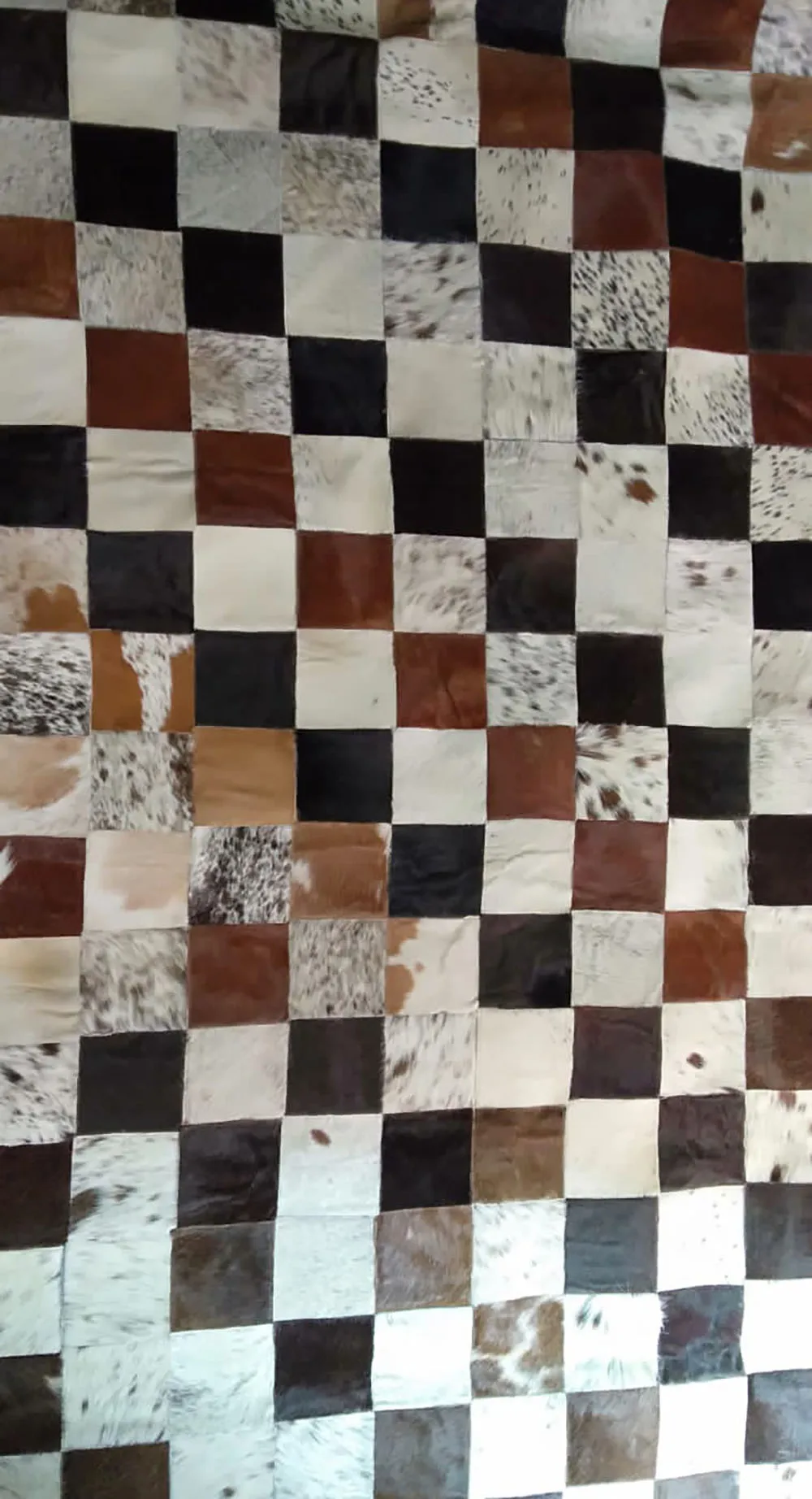 Hair On Genuine Leather Square shape design Carpets / Custom Made Solid Color 100% Genuine Hair On Leather Carpets