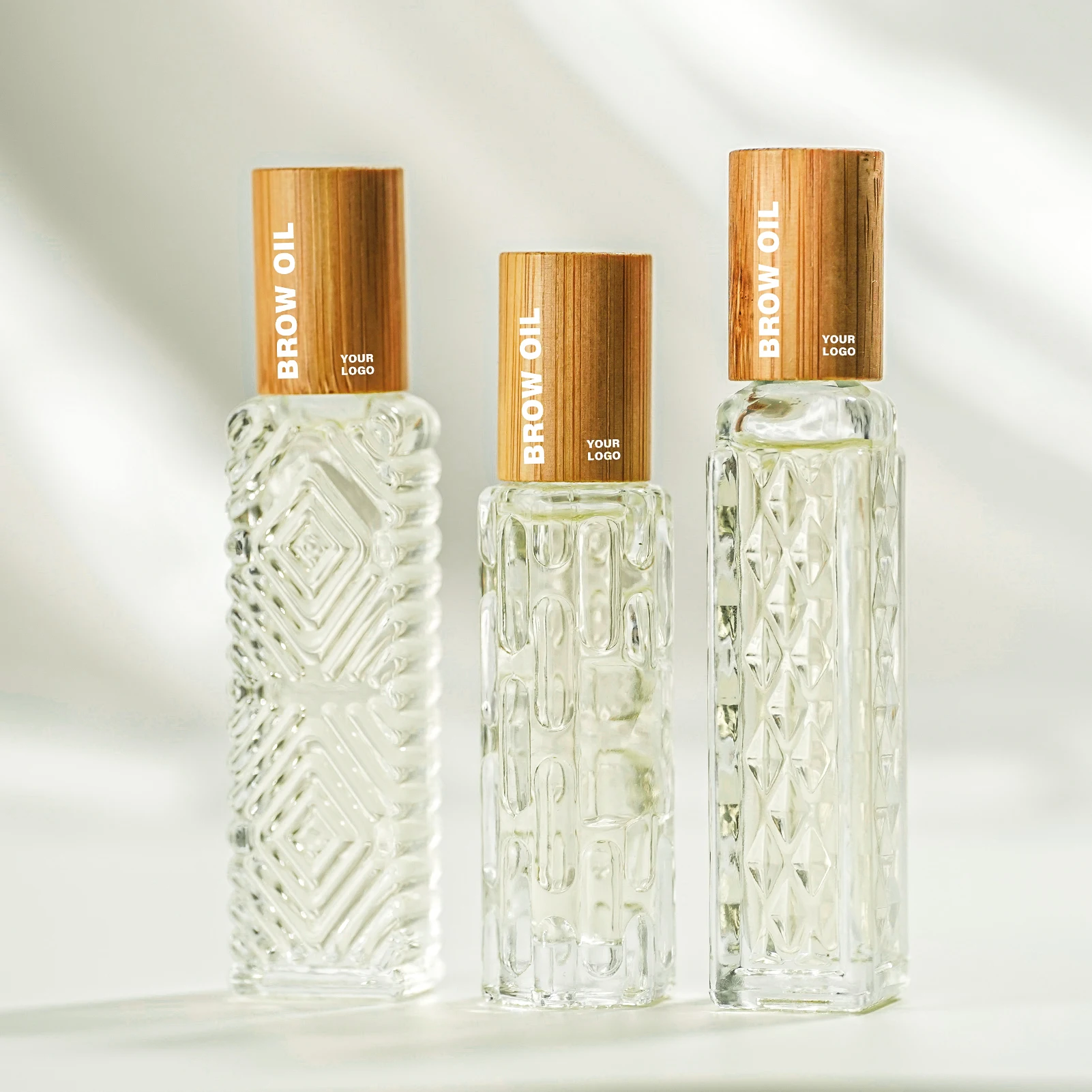 Private Label nourishing brow oil eyelash oil castor oil gold organic vegan cruelty free eyebrow and eyelash growth serum