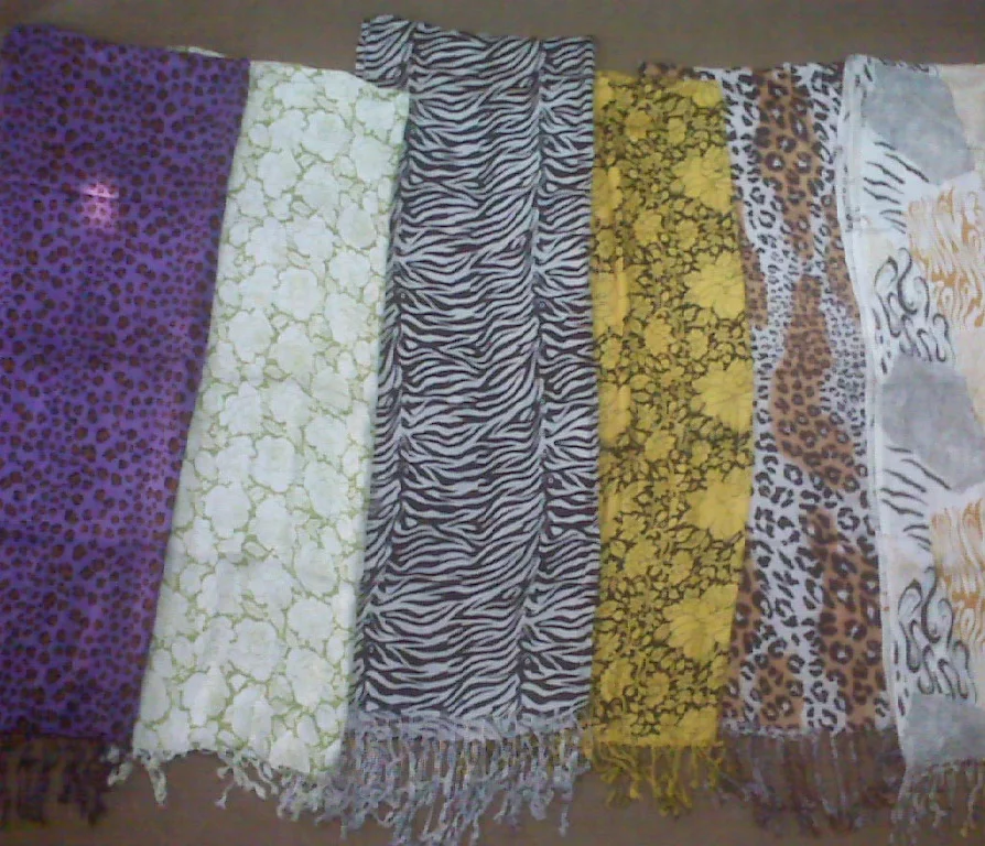 Printed Viscose / rayon Shawls in Mix Designs