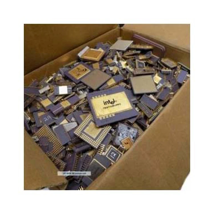 Отсортированный керамический лом ЦП из различных моделей