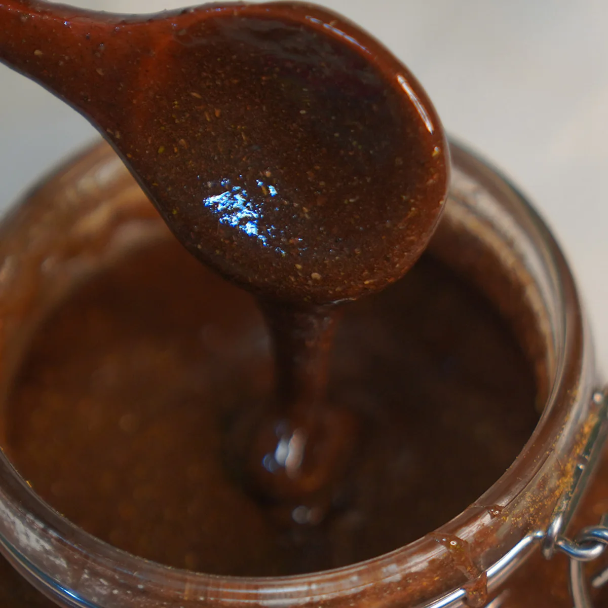 Best quality Concentrated natural spicy drink in wooden packaging for tea and coffee wholesale prices sbiten 330g