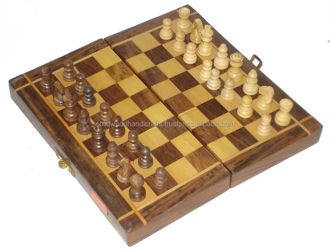 Chess game New best business gift item Decorative Wooden Chess game for indoor and outdoor playing game for kids and family play