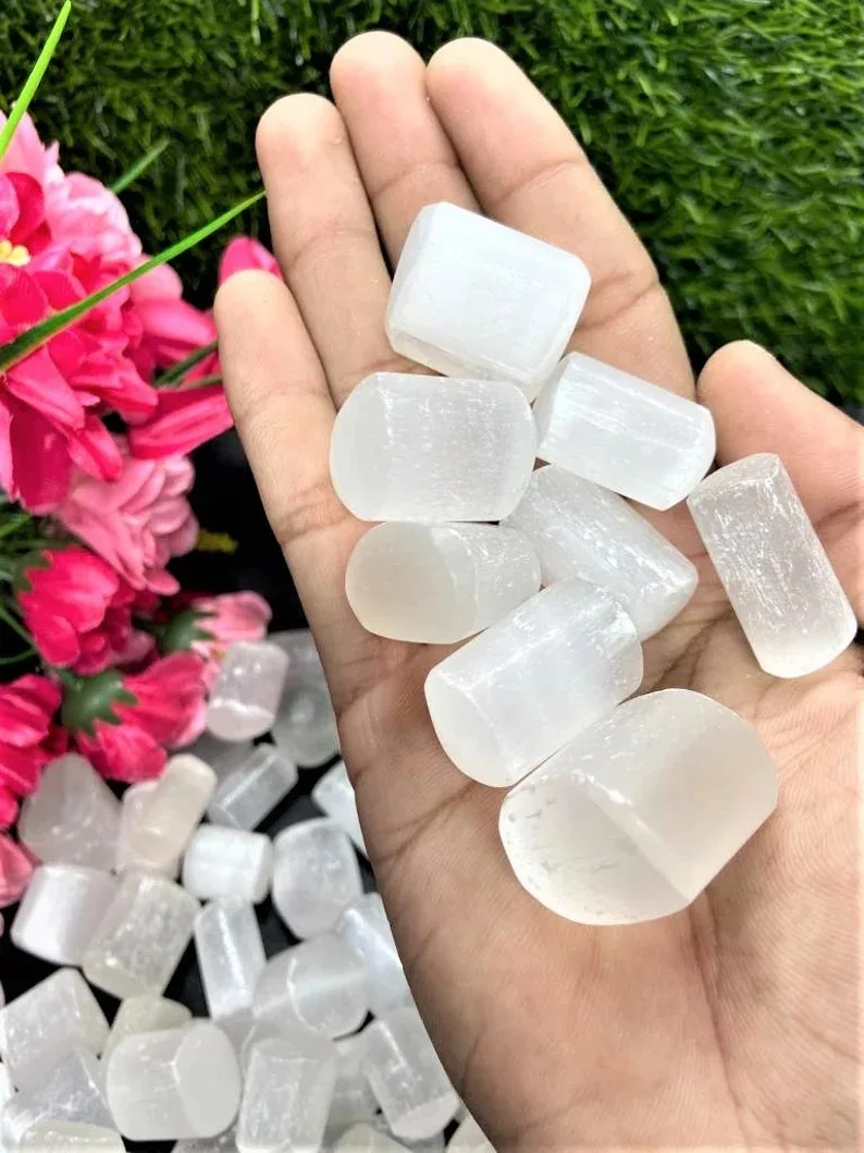 Standard Quality White Selenite Tumbled Stone For Spiritual Connection Wholesale Healing Gemstone Selenite Crystal Tumble Stones