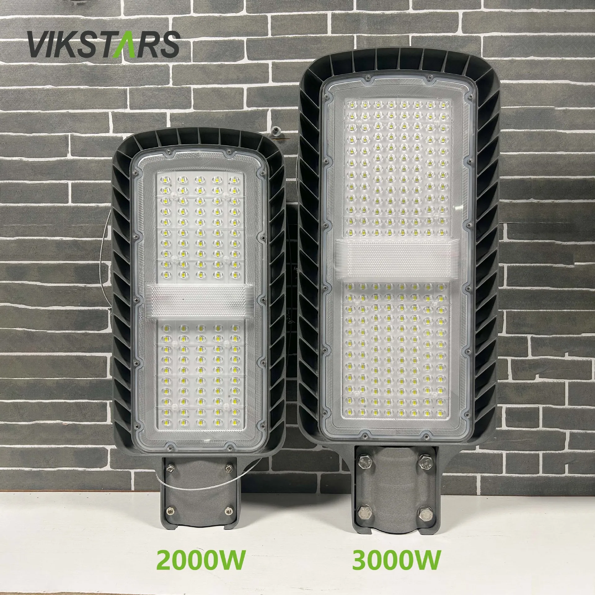 High power 2000 watt 3000 watt split solar street lights for project with solar panel for crossroads main street lighting