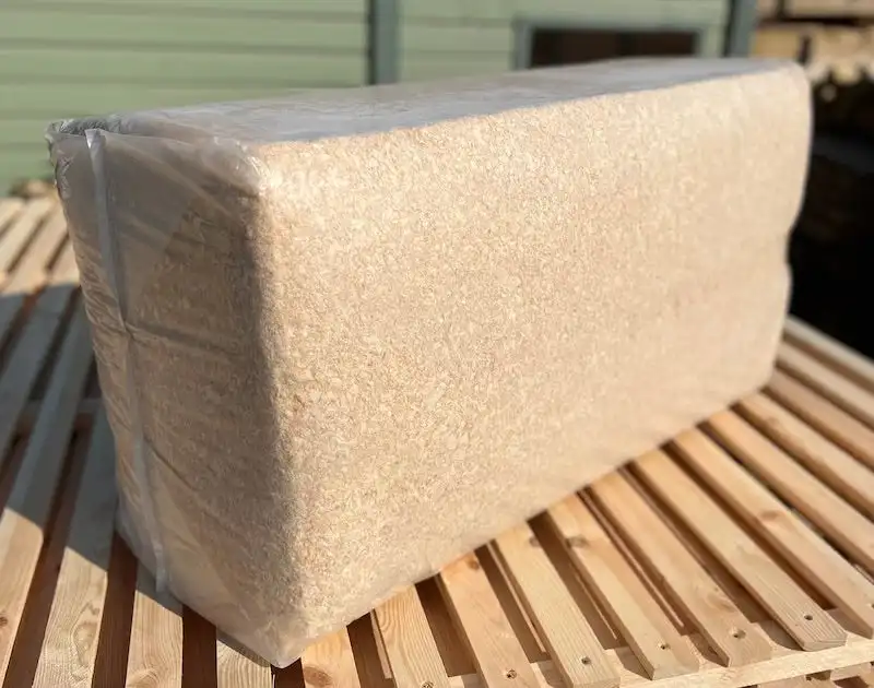 Сосновая древесная стружка для постельного белья/сосновые опилки лошади/сосновая древесина бритья птицефабрики