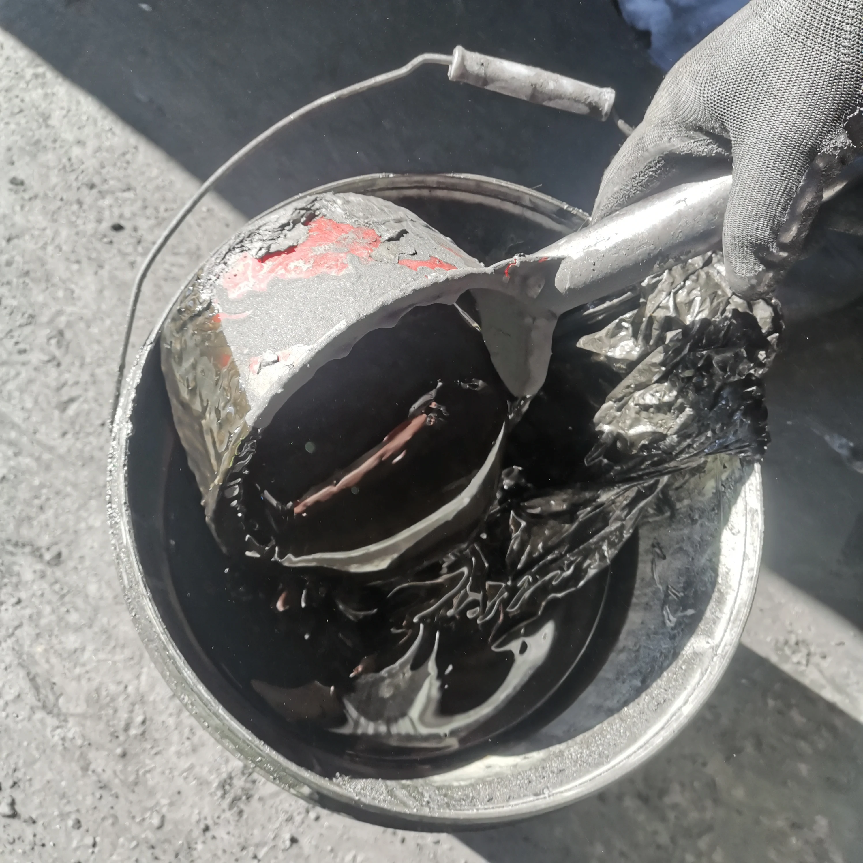 Graphite Emulsion for forging and mold release, made in China, quality assurance