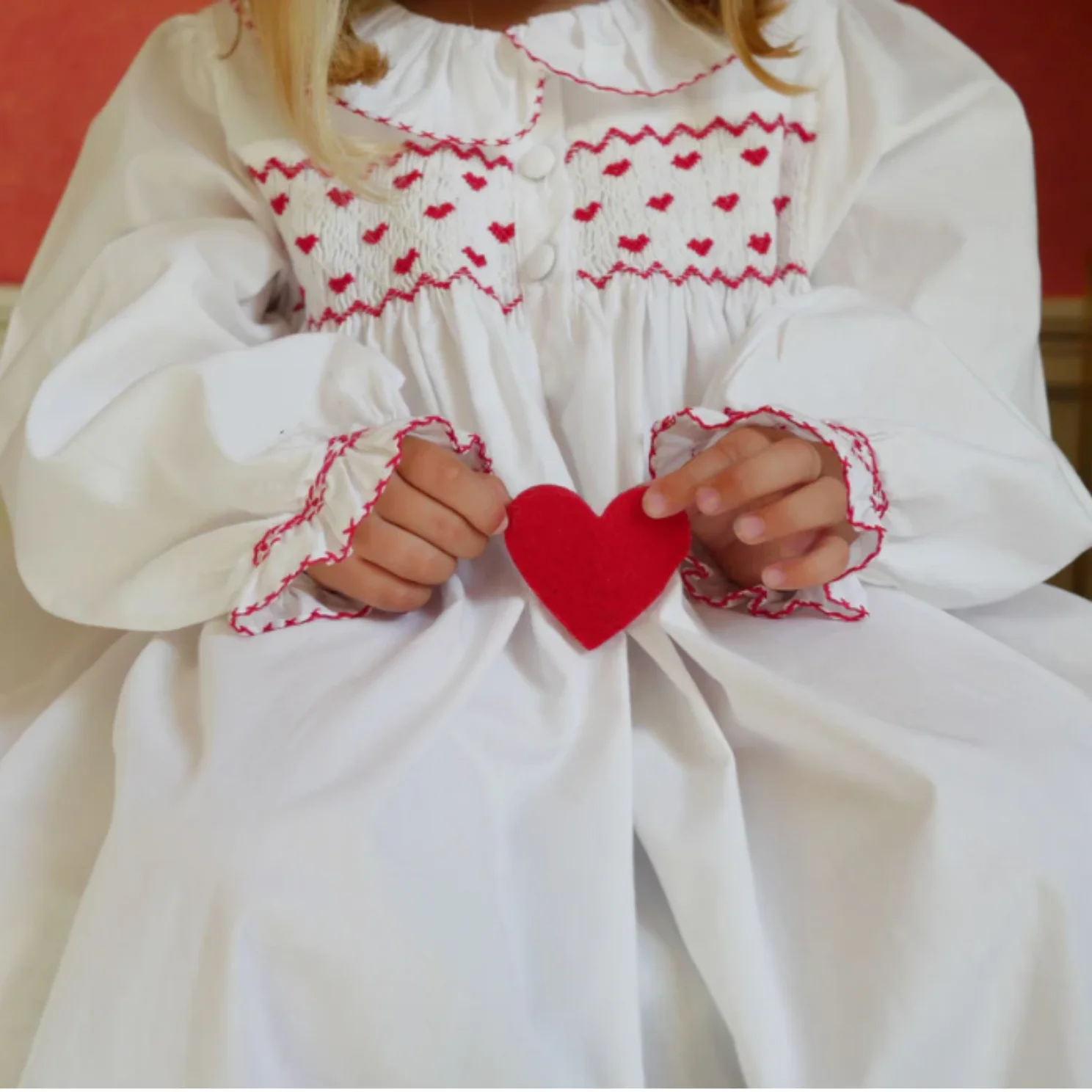 Wholesale Girl Smocked Dress For Girl 2M To 12Y Valentine Hight Quality Princess Soft Children Clothes Pajamas Customization