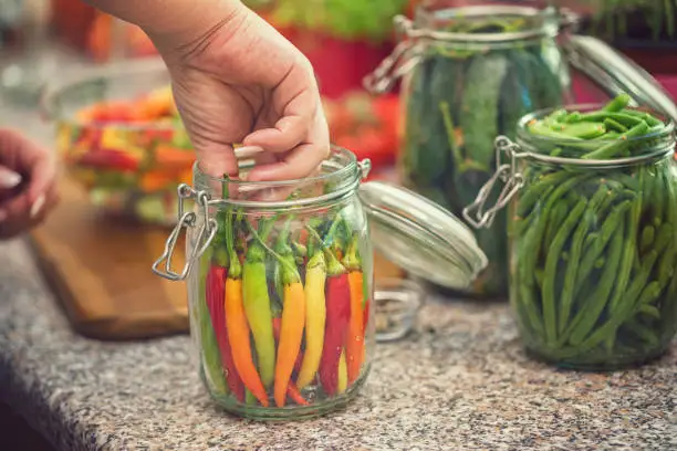 Sweet and Spicy Pickled Peppers Wholesale export canned salt peppers in bulk with competitive price Akina