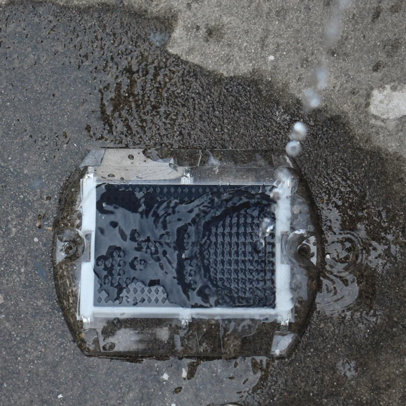 Светильники на солнечных батареях, 114*90*11 мм