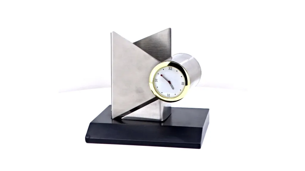 High on Demand Metal Premium Pen Stand With Clock for Birthday Gifting Use Desk Organizer for Export