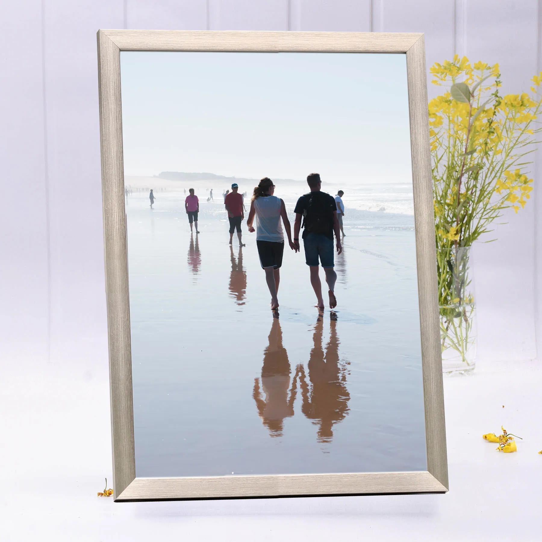 Photo Albums Professional Style Thickness High Optical Clarity Glass UV Printing Feature 10R Traditional Silver Wooden Frame