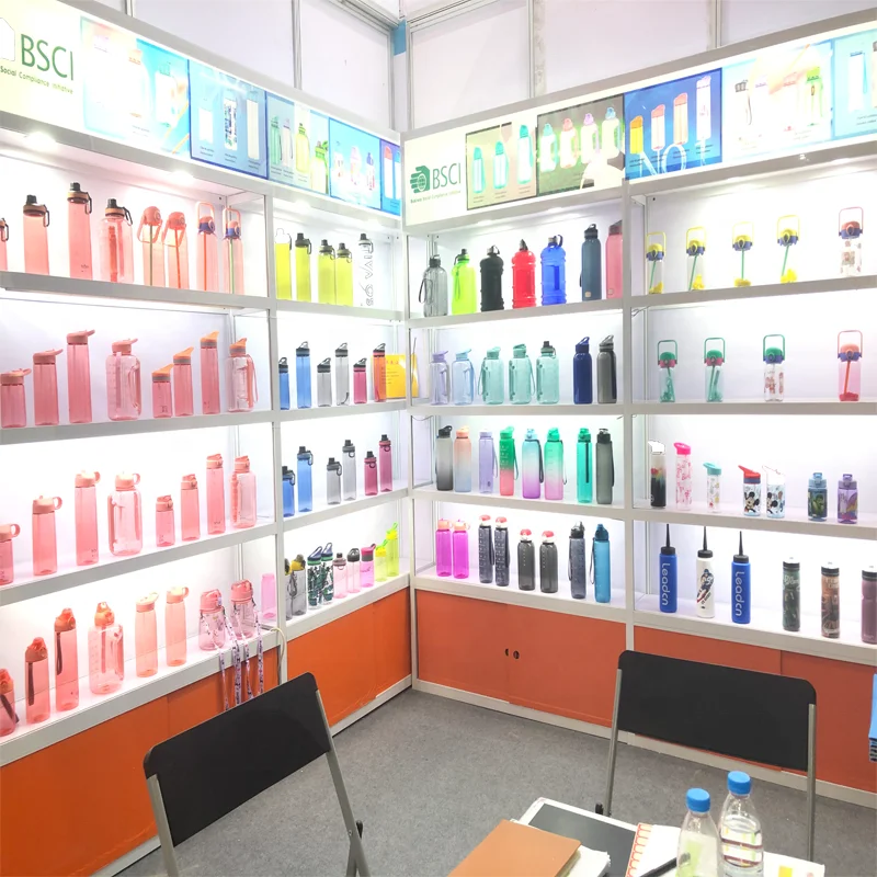 PLA Degradable Material BPA Free 700ML Sipper Bottle Gym Plastic Portable Sport Water Bottles