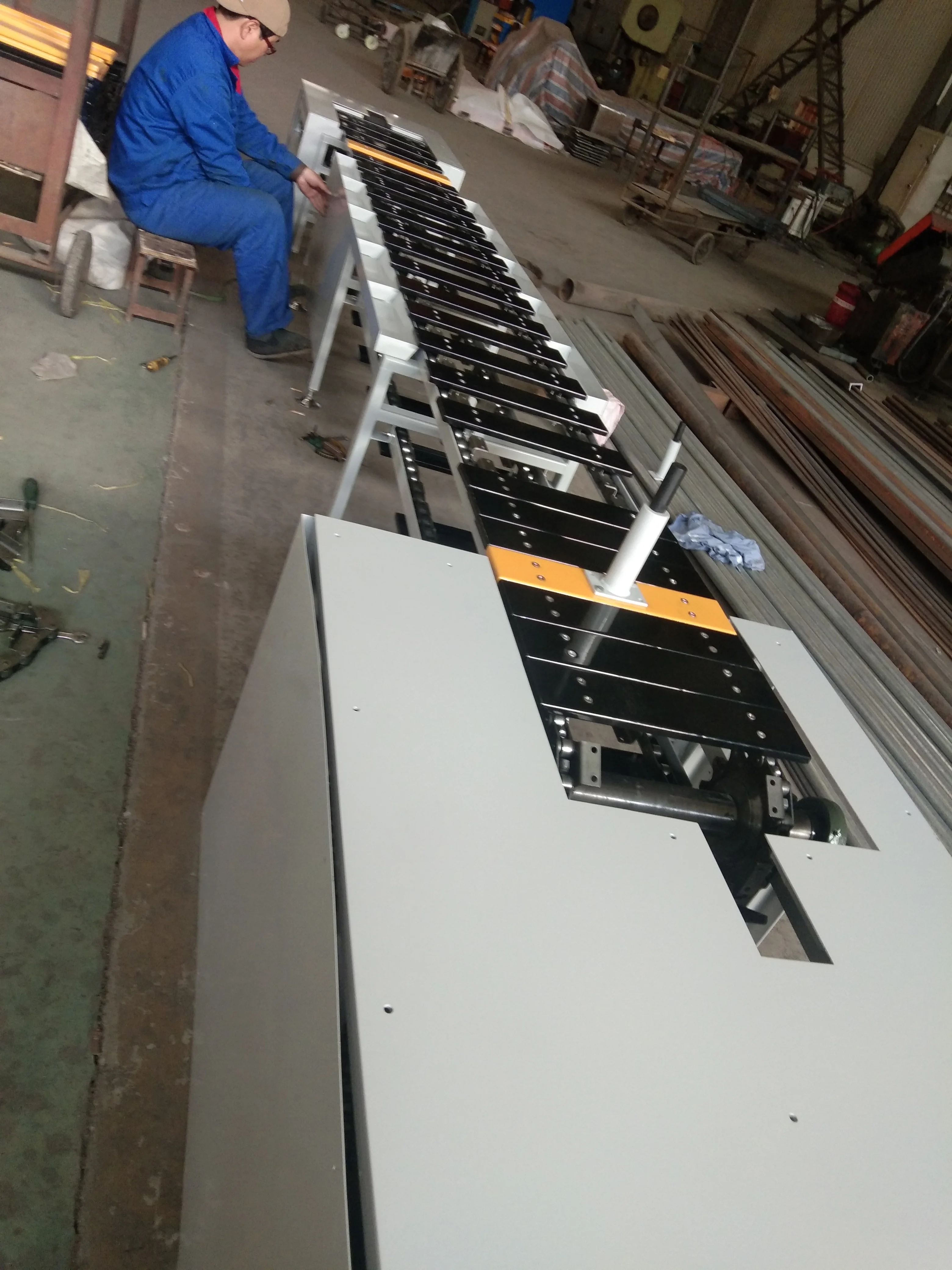 bicycle assembly conveyor line
