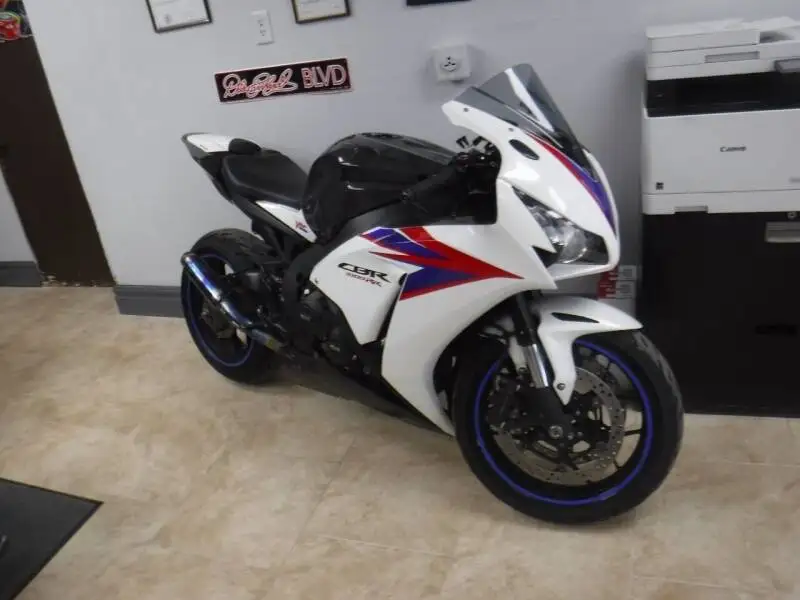 Best Price Fairly Used Honda CBR Rr 1000 Sport Bikes Wholesales Prices Now for Sale