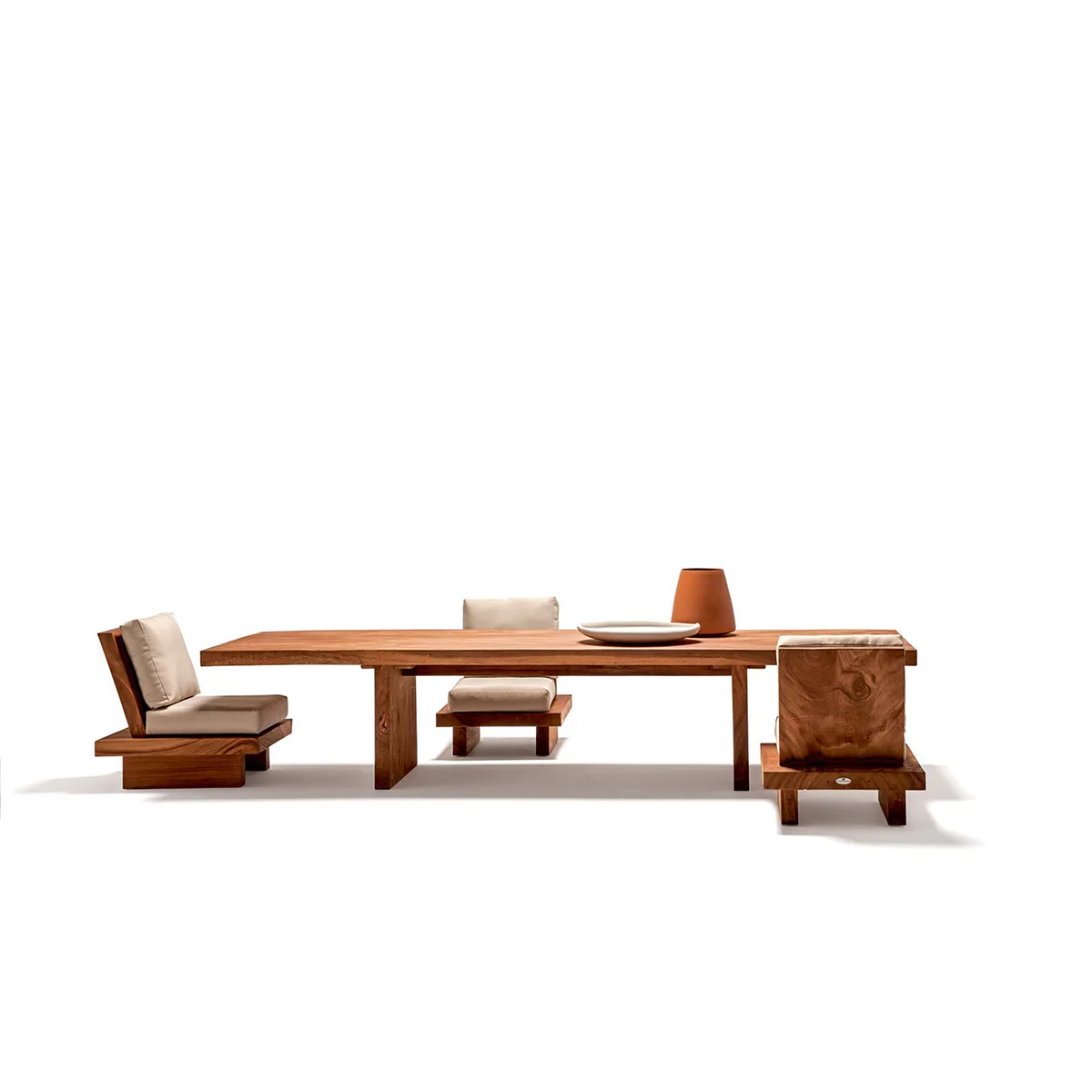 Outdoor chair set with table made of solid wood with Sunproof and waterproof cushions