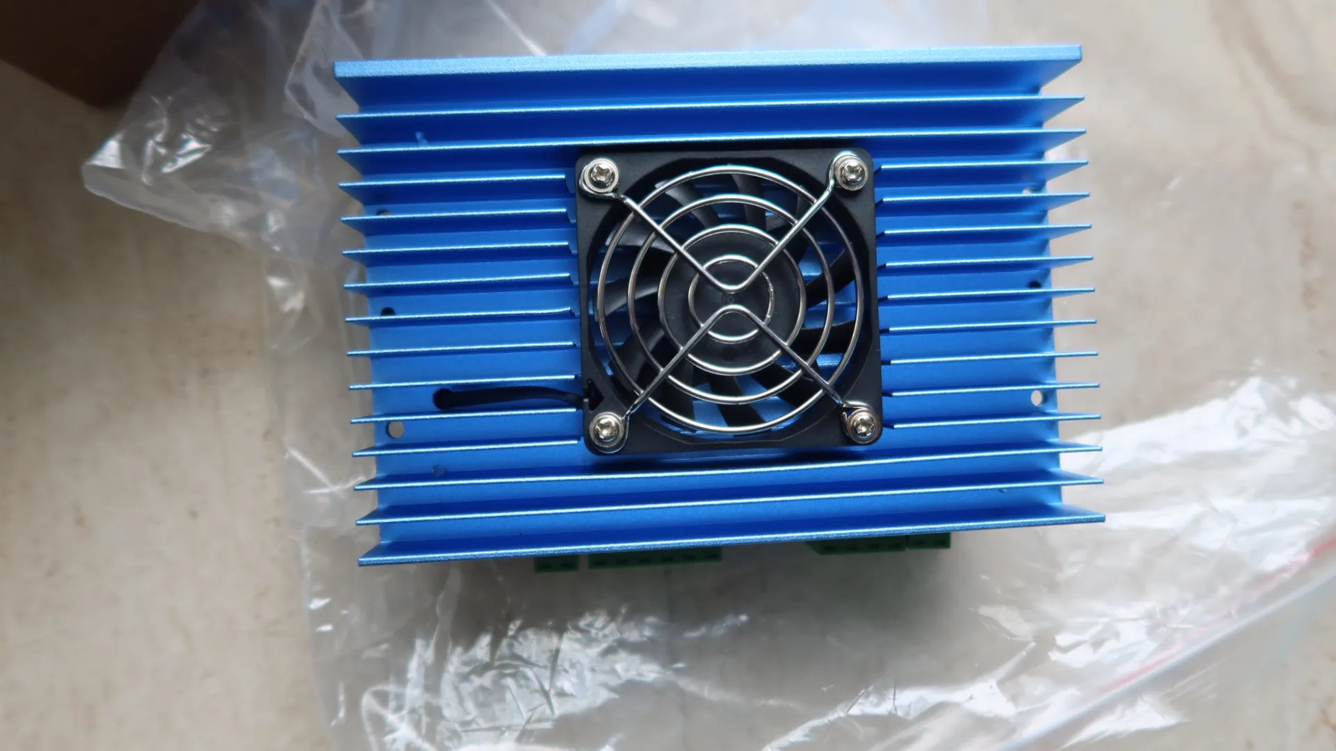 Drives for woodworking engraving machines