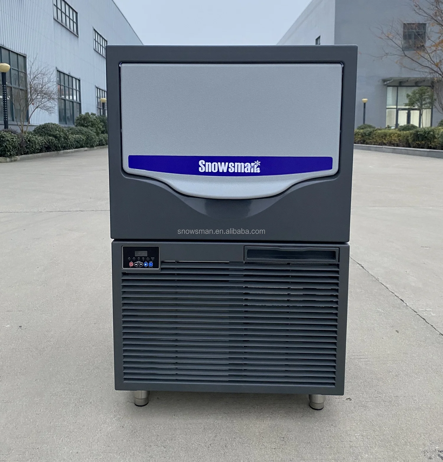 Advanced LCD Panel small ice cube making machine 120kg ice cube making machine supplier