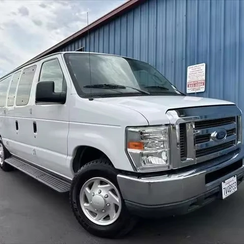 2013 Форд E150 XLT