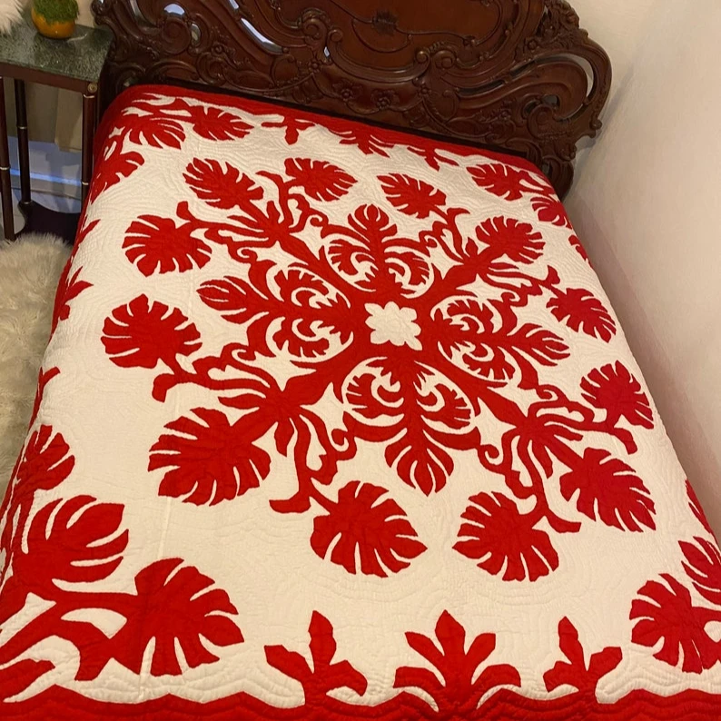 Trendy Hand Embroidered Hawaiian Quilts Red Luxurious Stitched Bed Throws Handwoven Blankets with Intricate Embroidery Wholesale