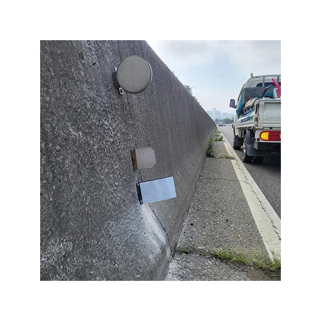 (DAEHUNG INDUSTRY) - DELINEATOR all round white improve visibility with reflective paper vehicle safety guidance system KOTRA