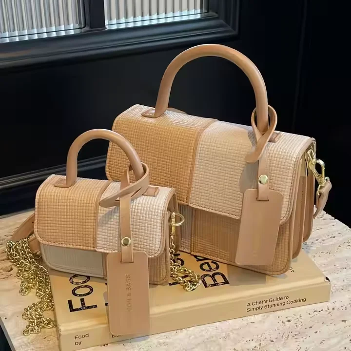 2025 New Fashion Portable Small Square Shoulder Messenger Bag Women Zip Closure Single Handle Joker Stitching Summer PU Lining