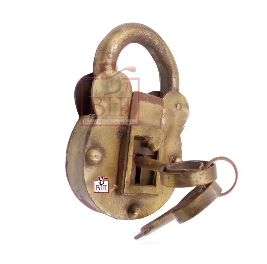 ANCIENT CAST IRON DOOR LOCK WITH 2 KEYS IRON HERITAGE ANTIQUE LOCKS & AND HARDWARE PADLOCKS